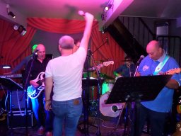 Cafe Revue